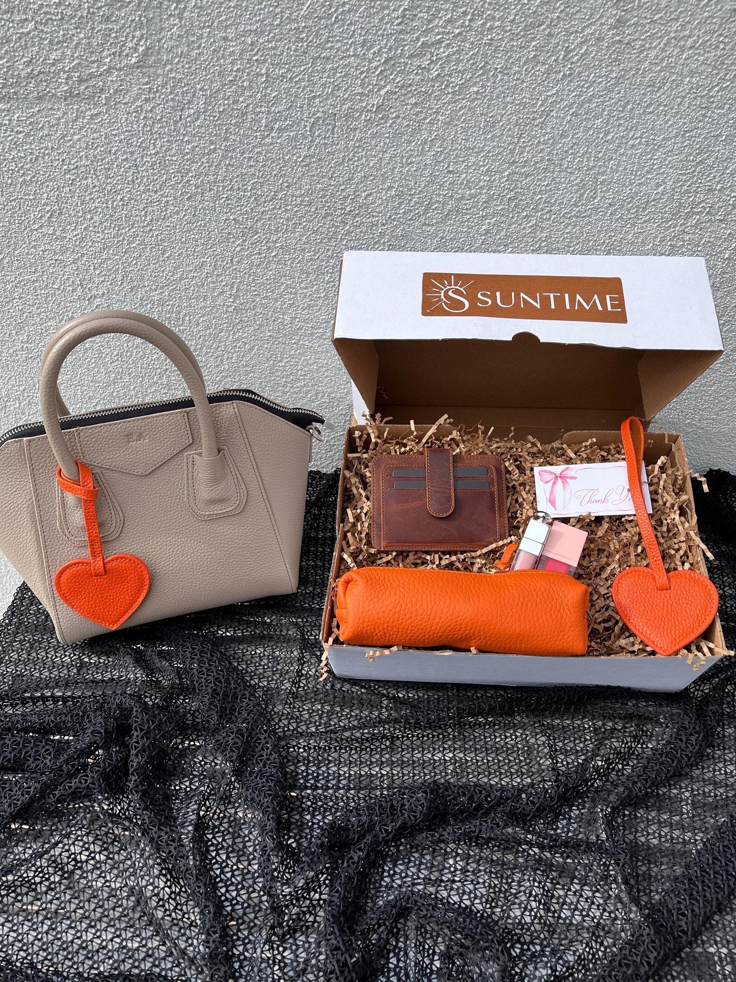 Personalized Leather Gift Set for Mom: Genuine Leather Handbag with Matching Card Holder, Pouch and Heart Bag Charm, Custom Gift Box