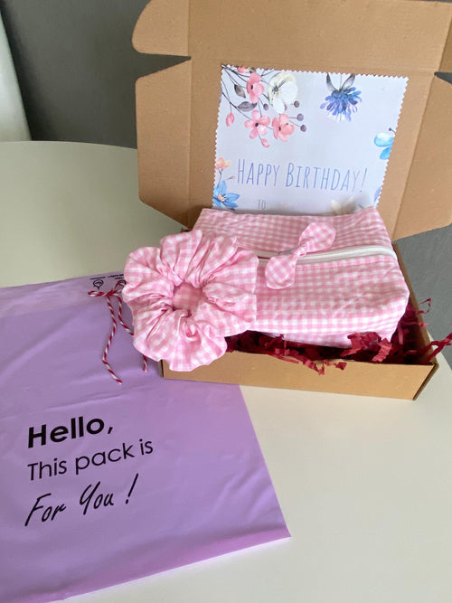 Pink Gingham Gift Box: Quilted Makeup Bag & Scrunchie