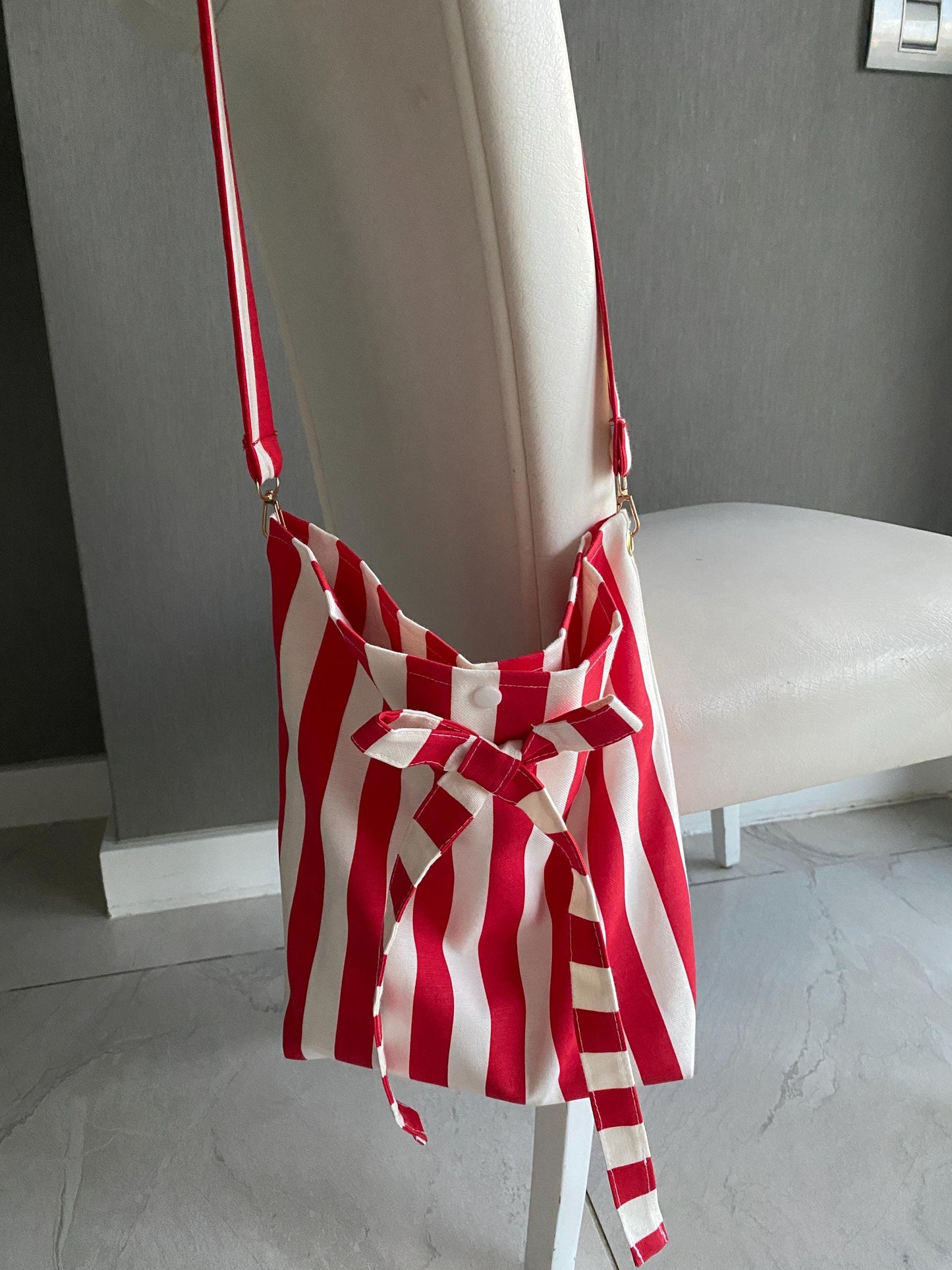 Handmade Striped Linen Hobo Bag: Red and Cream Bow Boho Purse