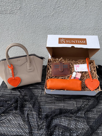Personalized Leather Gift Set for Mom: Genuine Leather Handbag with Matching Card Holder, Pouch and Heart Bag Charm, Custom Gift Box