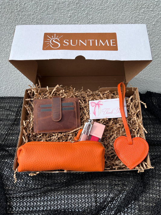 Personalized Leather Gift Set for Mom: Genuine Leather Handbag with Matching Card Holder, Pouch and Heart Bag Charm, Custom Gift Box